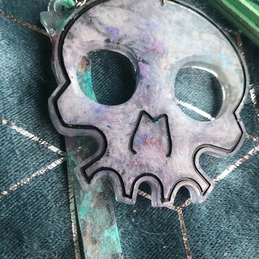 Resin keychains ! - Picture 3 of 3